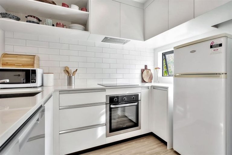 Photo of property in 12 Ivy Nola Way, Henderson, Auckland, 0612