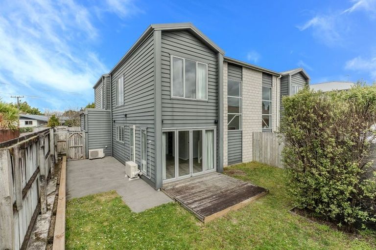 Photo of property in 27b Southsea Crescent, Silverdale, Hamilton, 3216