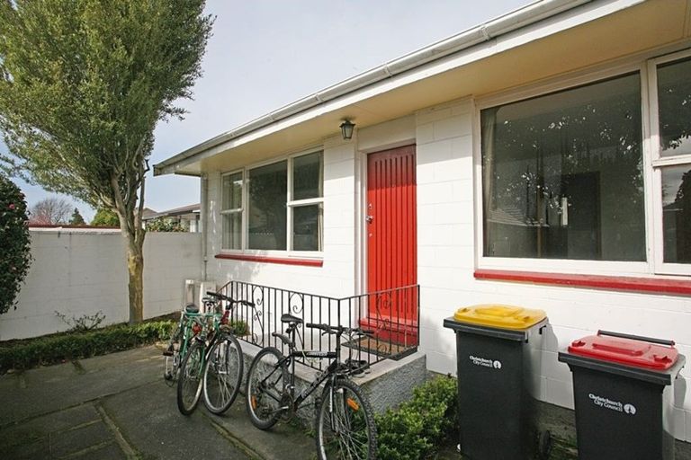 Photo of property in 2/28 Peer Street, Upper Riccarton, Christchurch, 8041