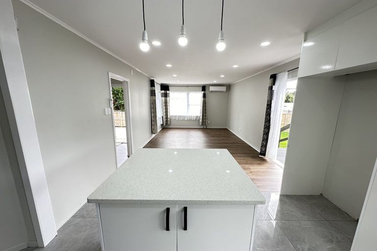 Photo of property in 38 Eddowes Street, Manurewa, Auckland, 2102