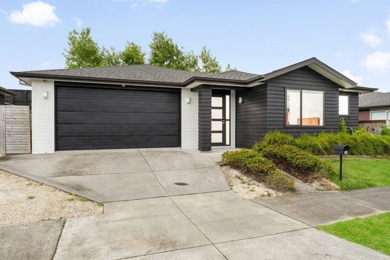 Photo of property in 13 Ahorangi Road, Silverdale, 0932