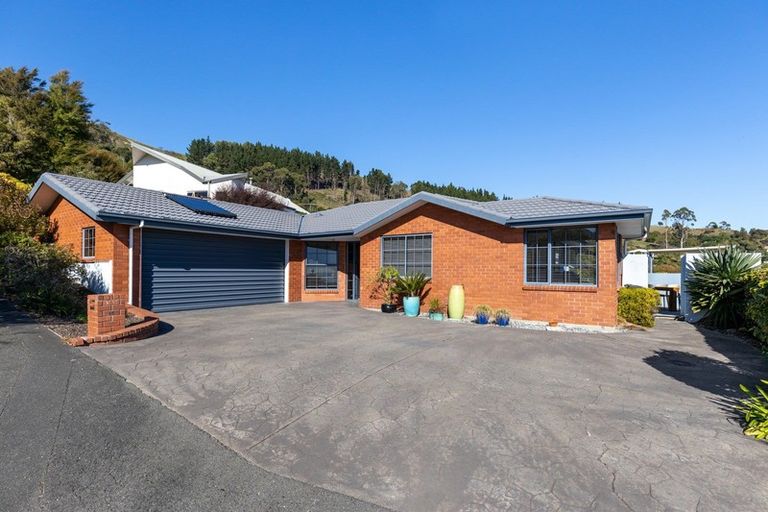 Photo of property in 16 Ledbury Road, Atawhai, Nelson, 7010