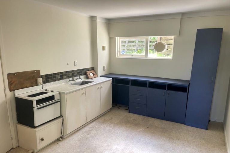 Photo of property in 63 Chelsea View Drive, Chatswood, Auckland, 0626