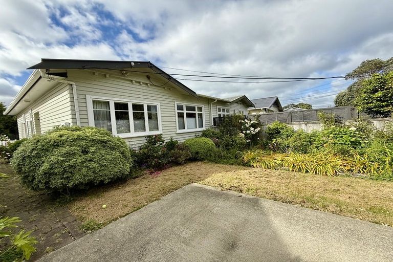Photo of property in 39 Moa Street, Alicetown, Lower Hutt, 5010