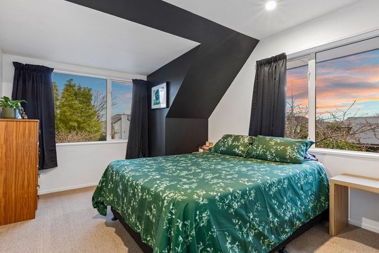 Photo of property in 2 Lewisham Park, St Albans, Christchurch, 8052