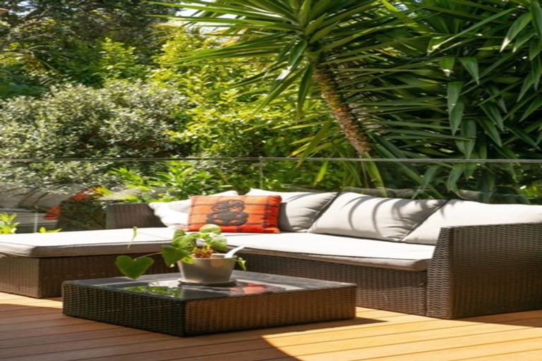 Photo of property in 23 Humariri Street, Point Chevalier, Auckland, 1022