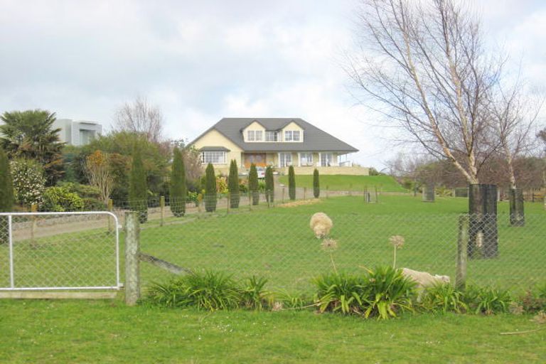 Photo of property in 25 Claremont Rise, Levin, 5510