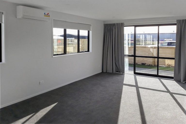 Photo of property in 52 William Nicholls Drive, Belfast, Christchurch, 8051