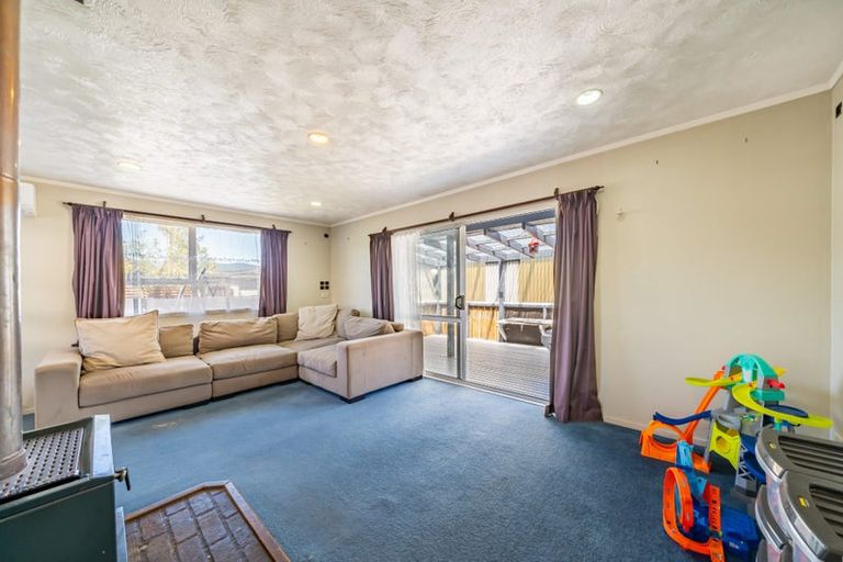 Photo of property in 47 Hartford Crescent, Totara Park, Upper Hutt, 5018