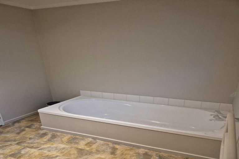 Photo of property in 13a Mount Iron Drive, Wanaka, 9305