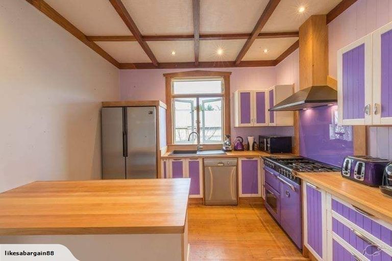 Photo of property in 25 Porter Crescent, Helensville, 0800