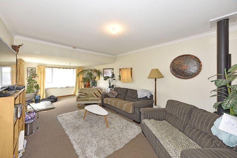 Photo of property in 25 Hargood Street, Woolston, Christchurch, 8062