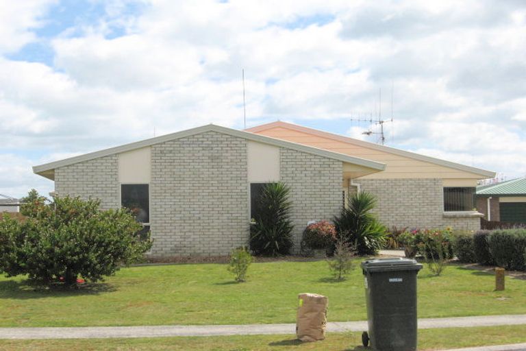 Photo of property in 3 Crisp Drive, Papamoa Beach, Papamoa, 3118