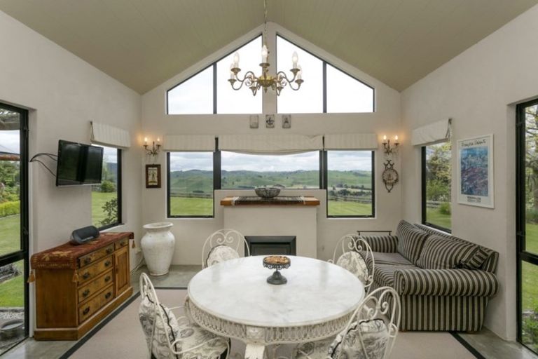 Photo of property in 50 Highland Drive, Acacia Bay, Taupo, 3385