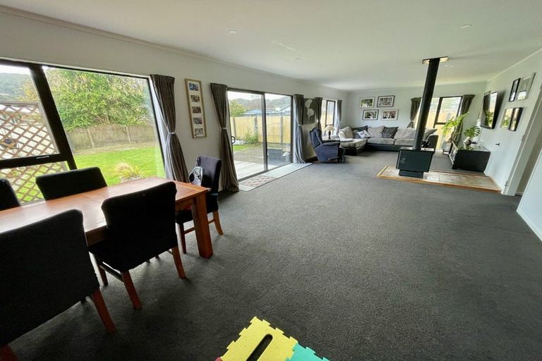 Photo of property in 53 Parkway, Wainuiomata, Lower Hutt, 5014