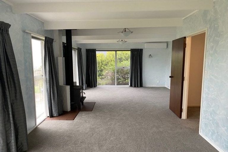 Photo of property in 1/36 Beechwood Road, Rothesay Bay, Auckland, 0630