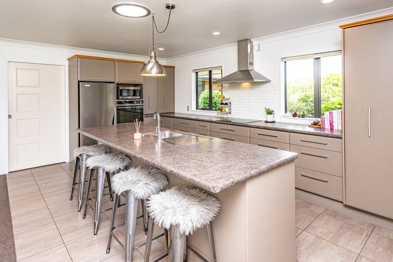 Photo of property in 11 Cotswolds Close, Otamatea, Whanganui, 4500