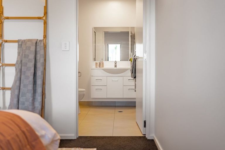 Photo of property in 2/69 Suva Street, Upper Riccarton, Christchurch, 8041