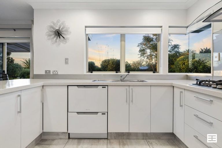 Photo of property in 3 Ridgemount Terrace, Welcome Bay, Tauranga, 3112