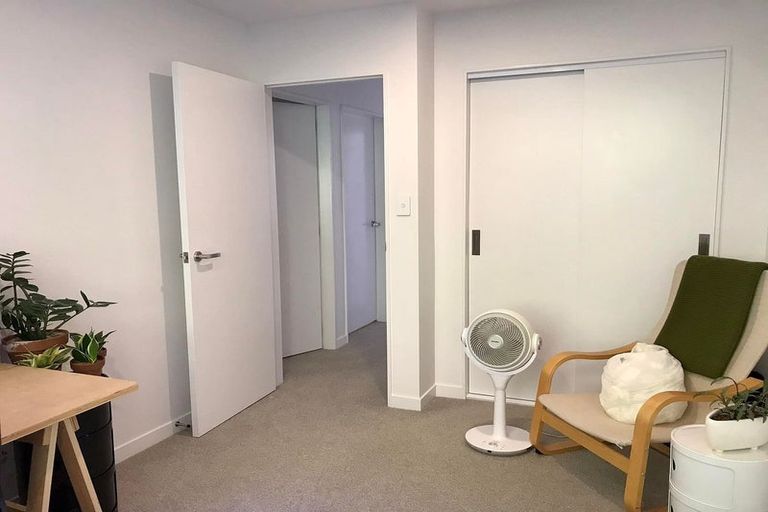 Photo of property in 11 Rua Kai Way, Brooklyn, Wellington, 6021