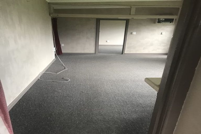 Photo of property in 242 Princes Street, Strathern, Invercargill, 9812