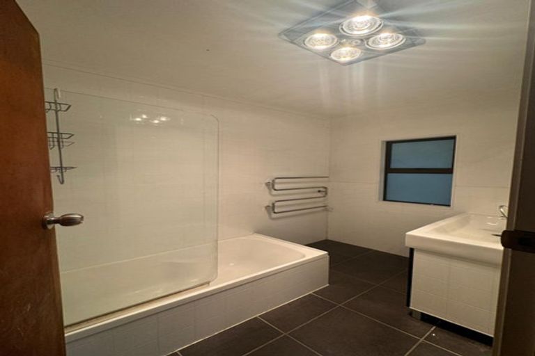 Photo of property in 30 Jutland Road, Manurewa, Auckland, 2102