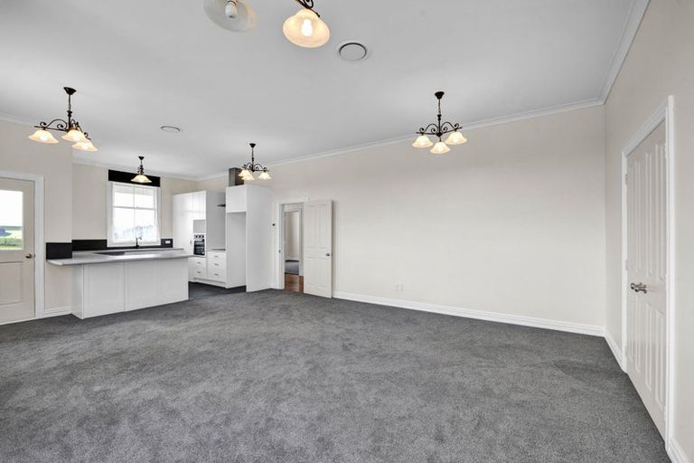 Photo of property in 5317 Mountain Road, Eltham, 4398