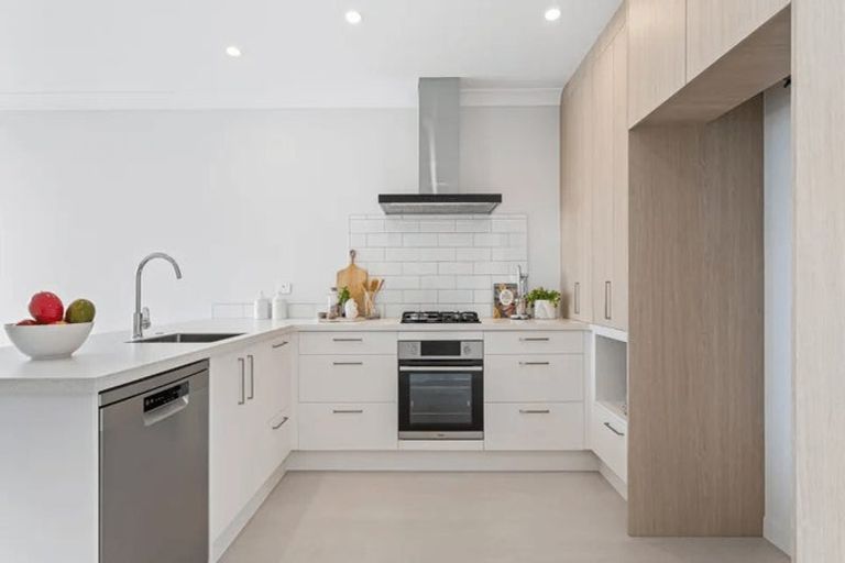 Photo of property in 58 Katikati Drive, Manurewa, 2102