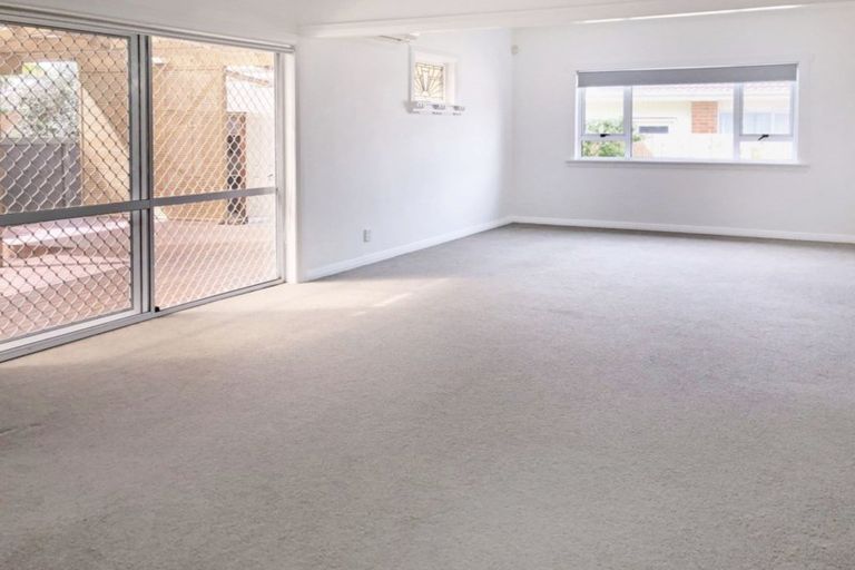 Photo of property in 1/64 Hoteo Avenue, Papatoetoe, Auckland, 2025