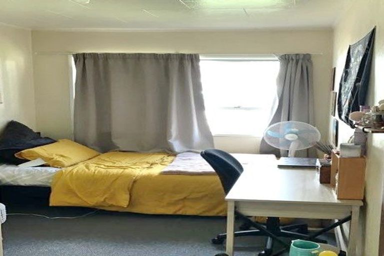 Photo of property in 30 Sungrove Rise, Sunnyvale, Auckland, 0612