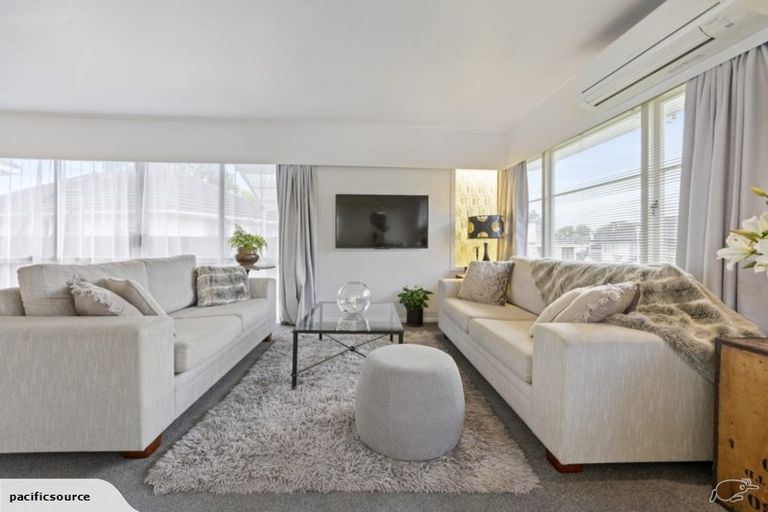 Photo of property in 5 Albert Pryor Avenue, Henderson, Auckland, 0612