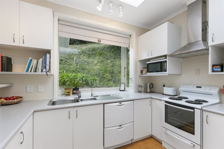 Photo of property in 15 Madras Street, Khandallah, Wellington, 6035