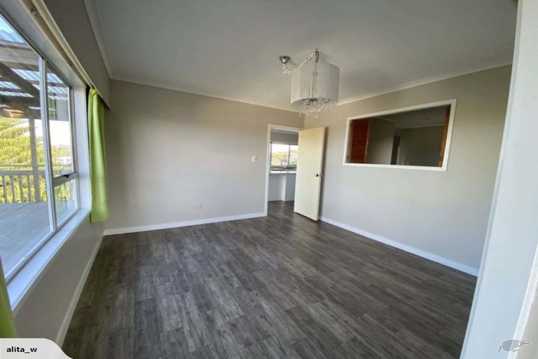 Photo of property in 86 Glamorgan Drive, Torbay, Auckland, 0630