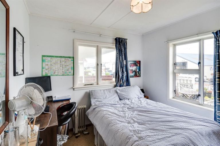 Photo of property in 1/11 Meeanee Quay, Westshore, Napier, 4110