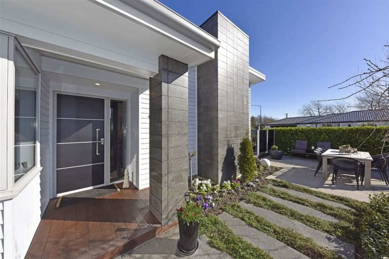 Photo of property in 2 Carpenter Drive, Prebbleton, 7604