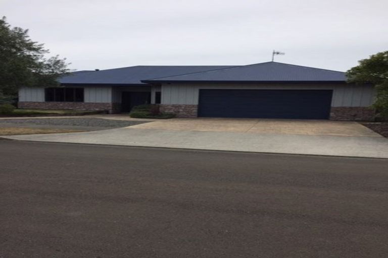 Photo of property in 5 Regent Drive, Paraparaumu Beach, Paraparaumu, 5032