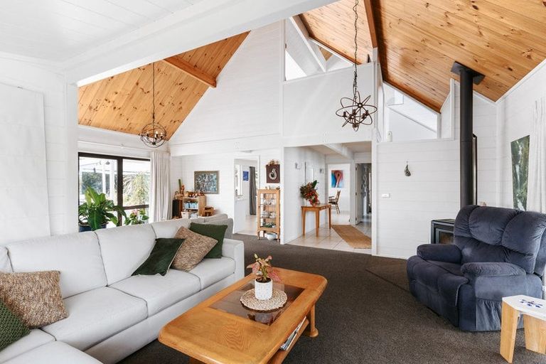 Photo of property in 240d Omokoroa Road, Omokoroa, Tauranga, 3114