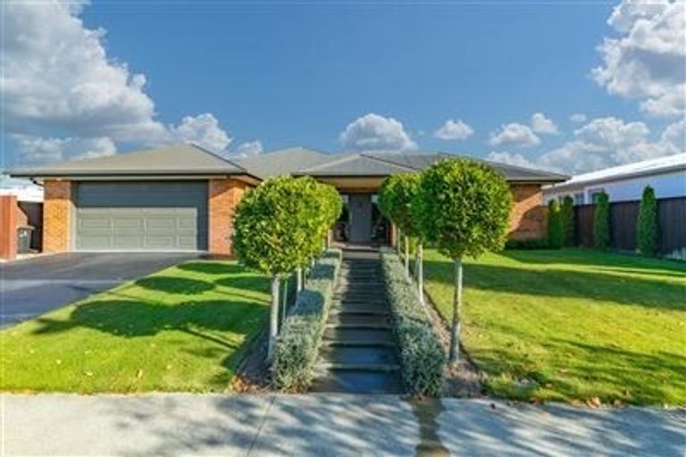 Photo of property in 93 Allison Crescent, Kaiapoi, 7630