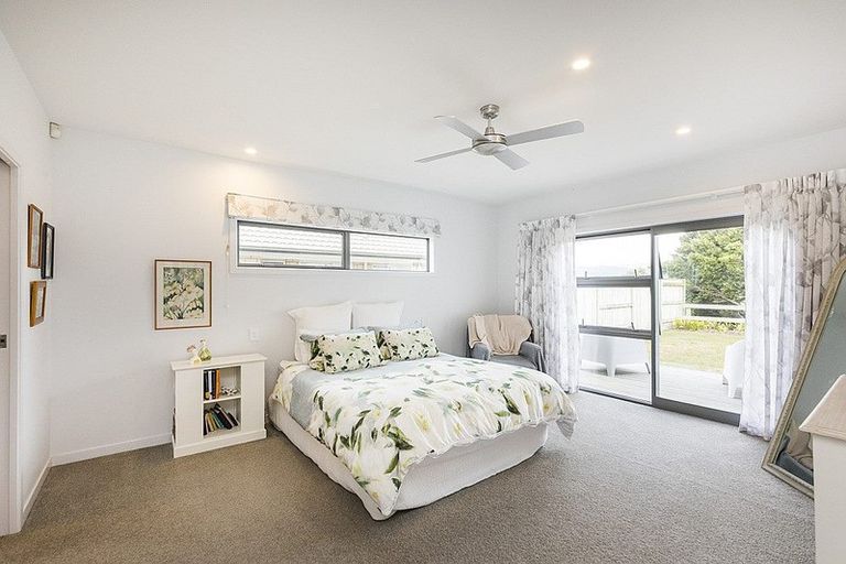 Photo of property in 60 Rodeo Drive, Kelvin Grove, Palmerston North, 4414