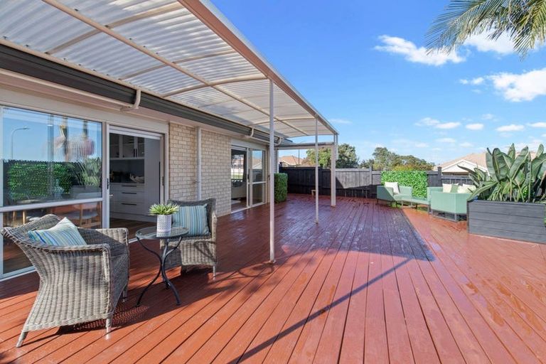 Photo of property in 13 Oakridge Way, Northpark, Auckland, 2013