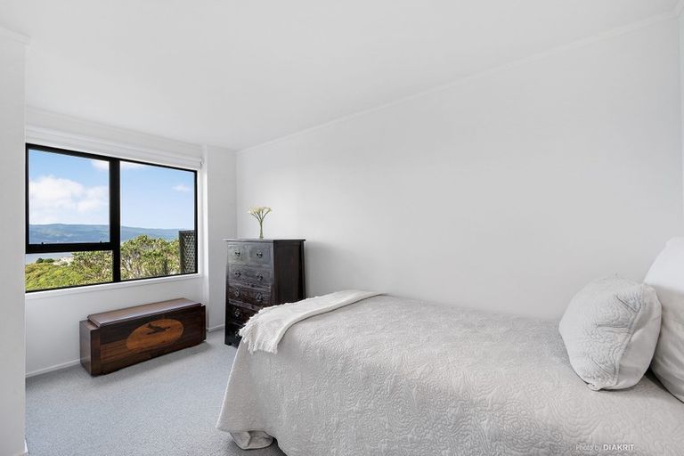 Photo of property in 22 Gurkha Crescent, Khandallah, Wellington, 6035