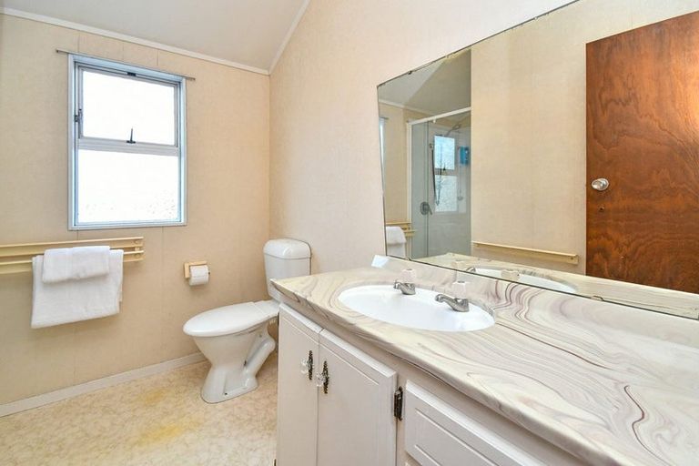 Photo of property in 43 Mckean Avenue, Manurewa, Auckland, 2102