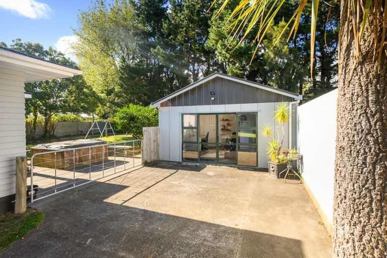 Photo of property in 49 Honore Drive, Linton, Palmerston North, 4472