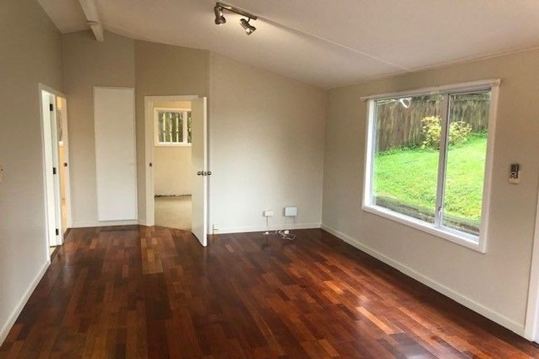 Photo of property in 16 Jayne Place, Torbay, Auckland, 0630