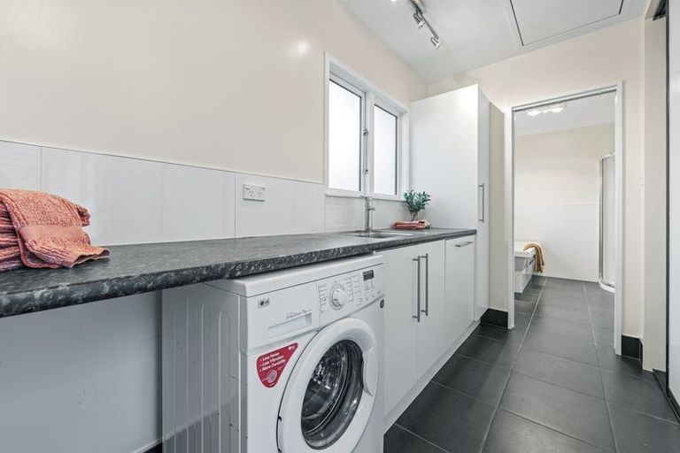 Photo of property in 60 Ilam Road, Upper Riccarton, Christchurch, 8041