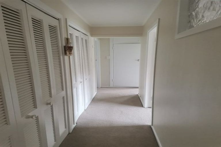 Photo of property in 54 Mckinley Crescent, Brooklyn, Wellington, 6021