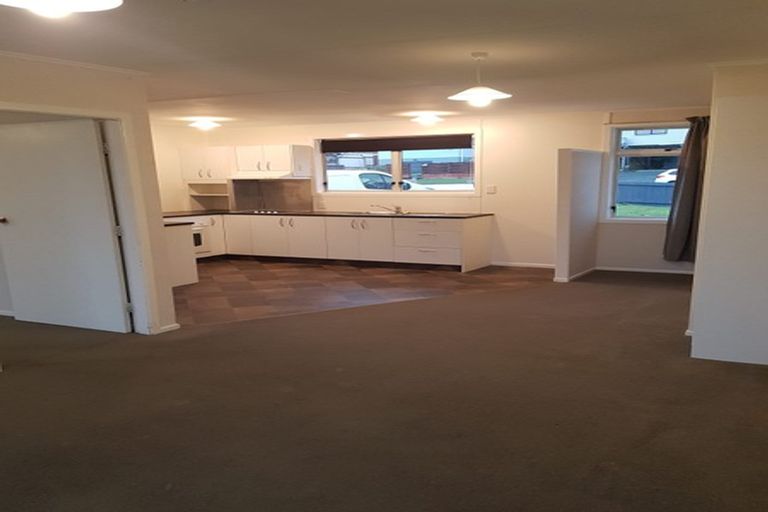 Photo of property in 31 Antrim Crescent, Wainuiomata, Lower Hutt, 5014