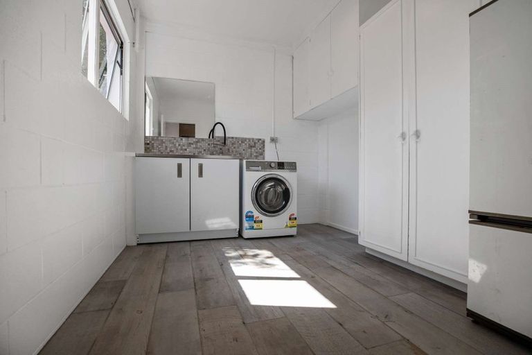 Photo of property in 83 Rangatira Road, Beach Haven, Auckland, 0626