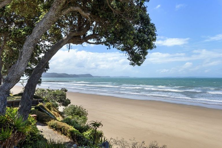 Photo of property in 20b Marellen Drive, Red Beach, 0932