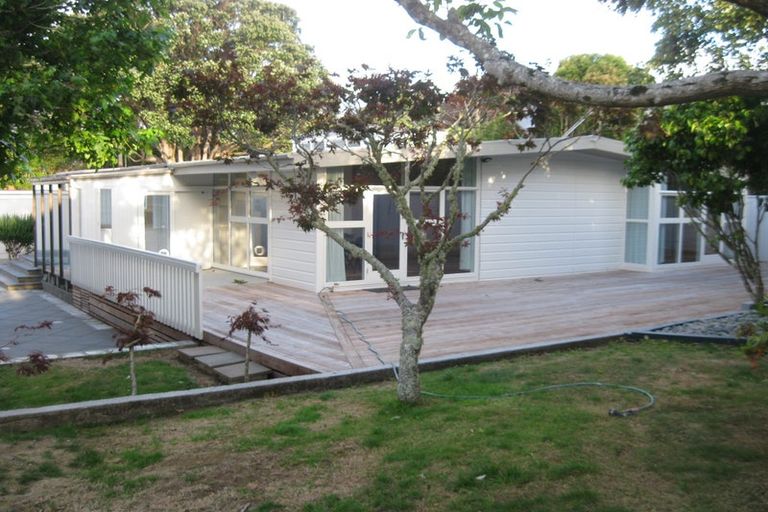 Photo of property in 15 Fancourt Street, Karori, Wellington, 6012